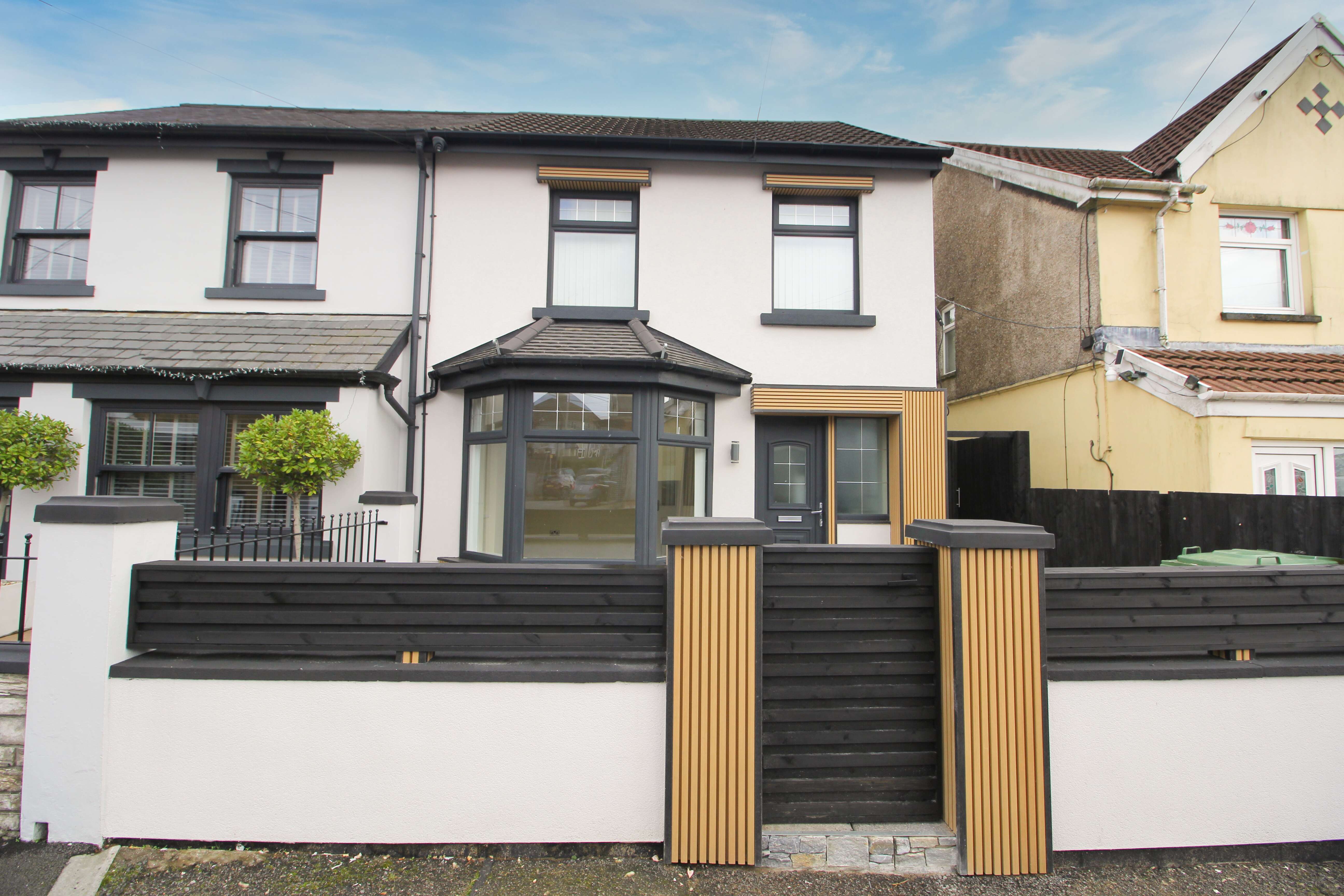 Thomas Street, Gilfach Goch, Porth, CF39 8TU  Interior