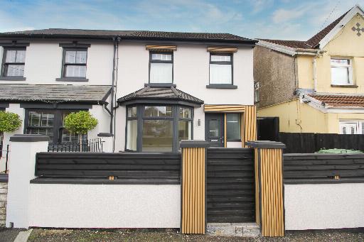 Thomas Street, Gilfach Goch, Porth, CF39 8TU