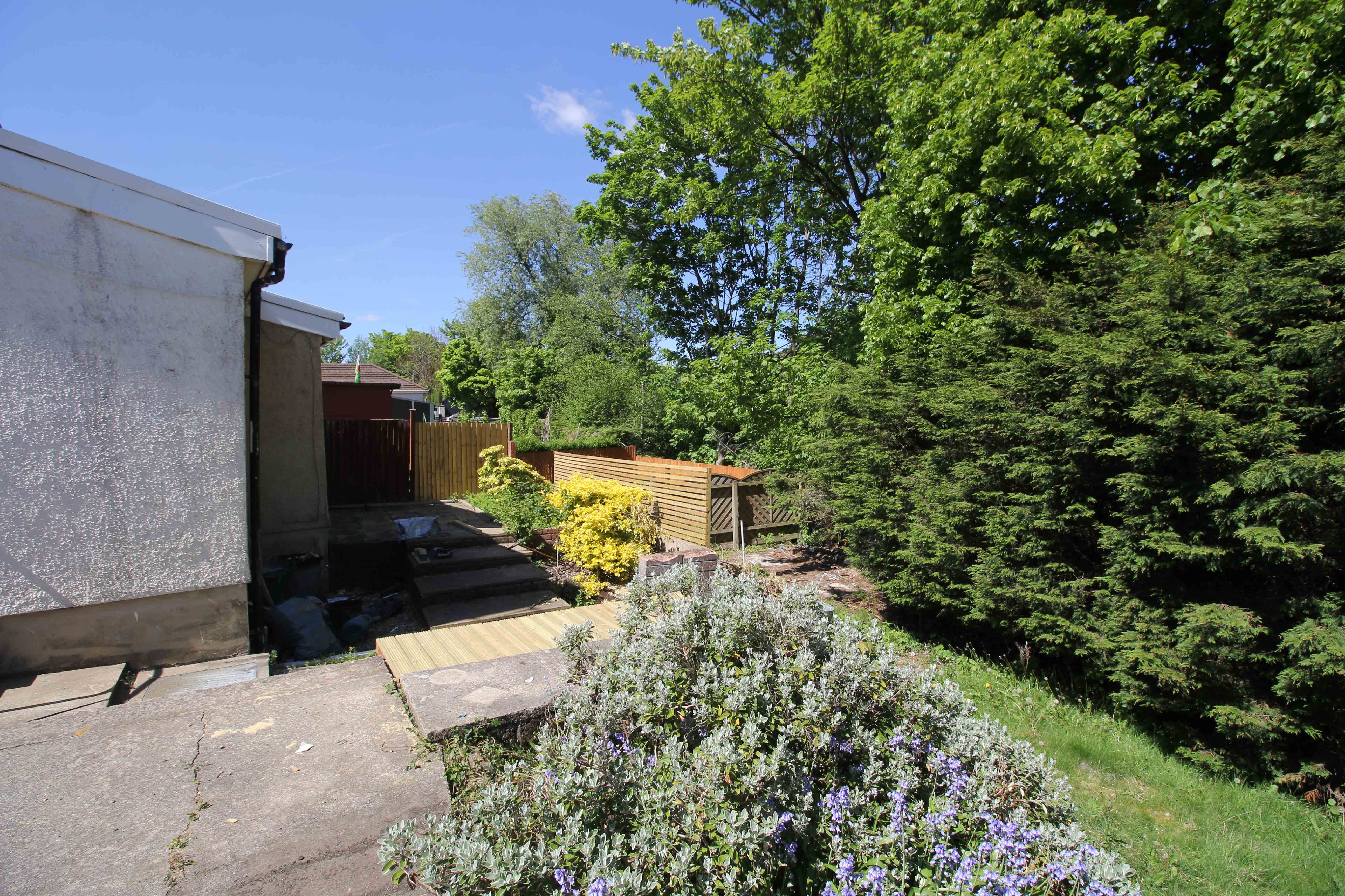 Oakdale Road, Tonypandy CF40 1RS  Interior