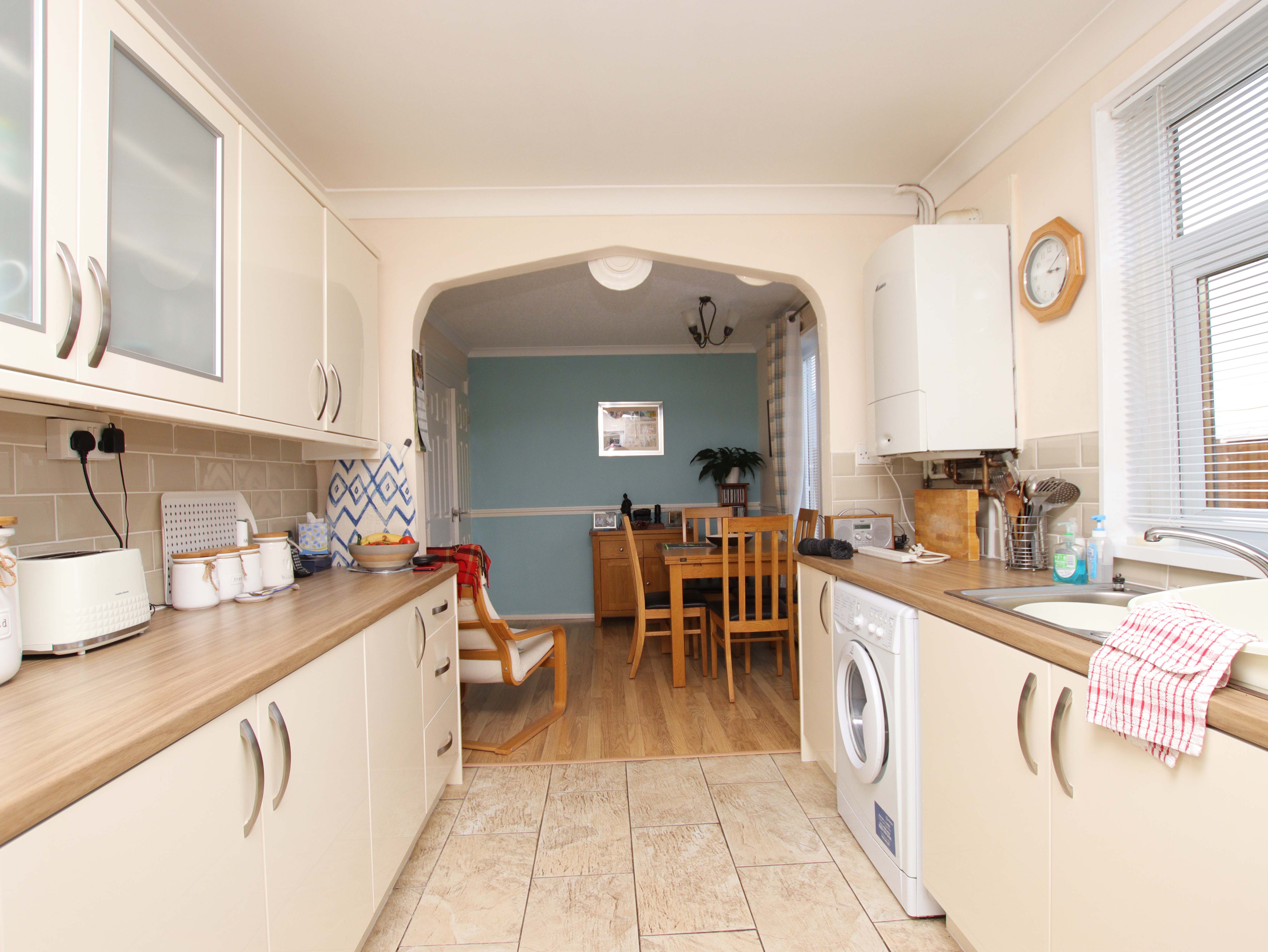 Dan Caerlan, Llantrisant CF72 8HD  Interior