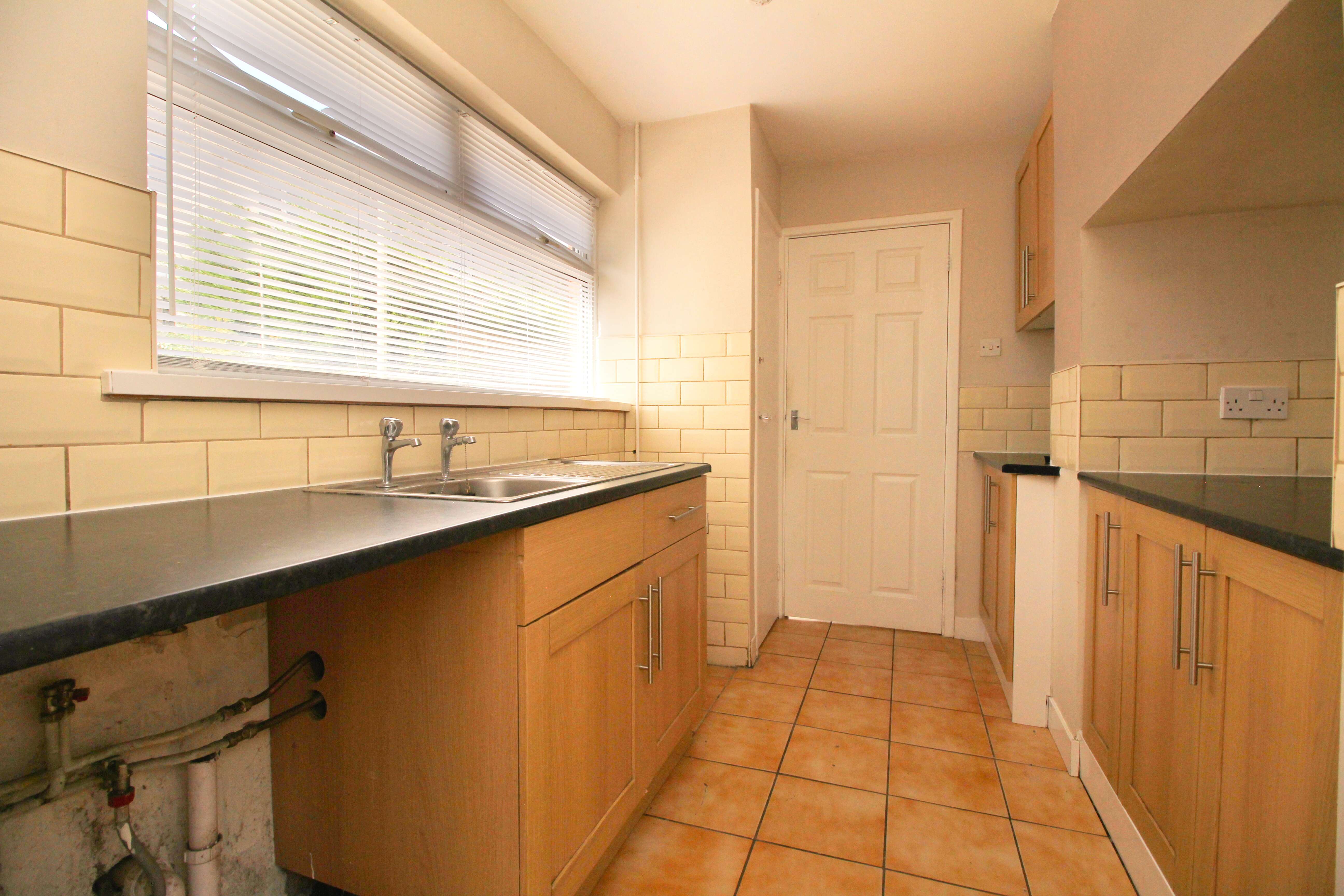 Dan y Cribyn, Ynysybwl CF37 3ET  Interior