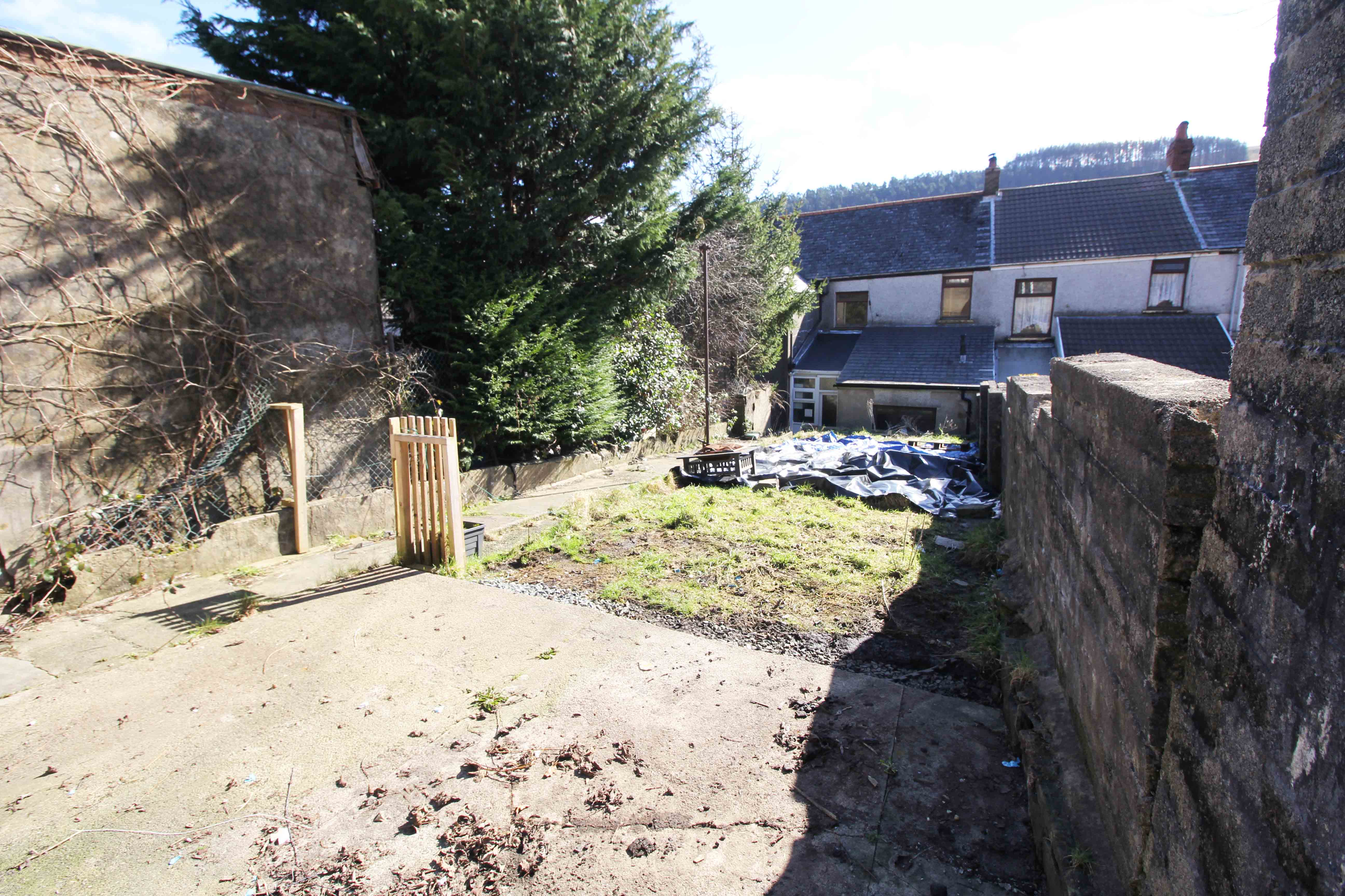 Vicarage Terrace, Treorchy. CF42 6NA  Interior