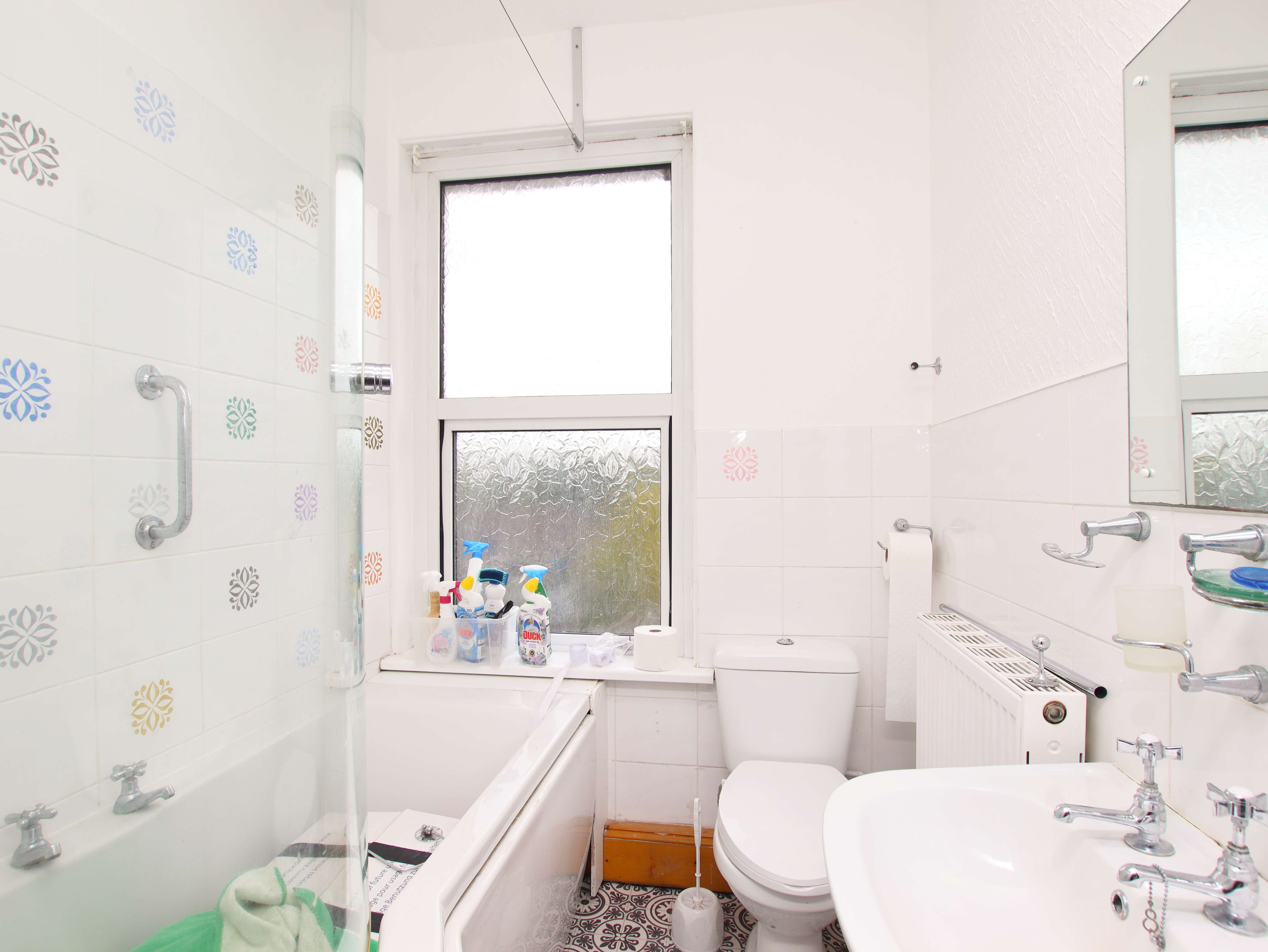 Cerdin Avenue, Pontyclun, CF72 9ER  Interior