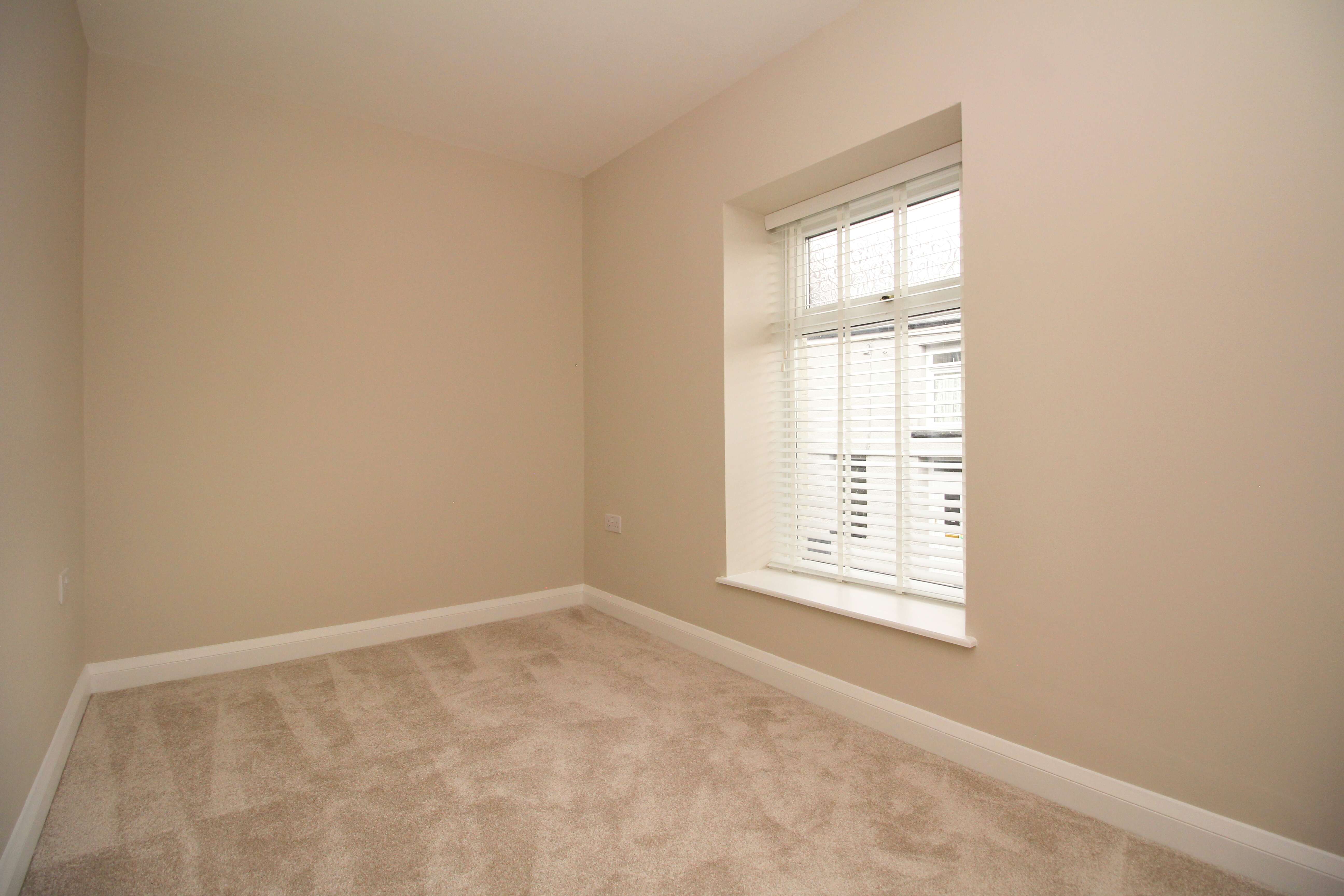 Ash Grove, Pentre CF41 7DD  Interior