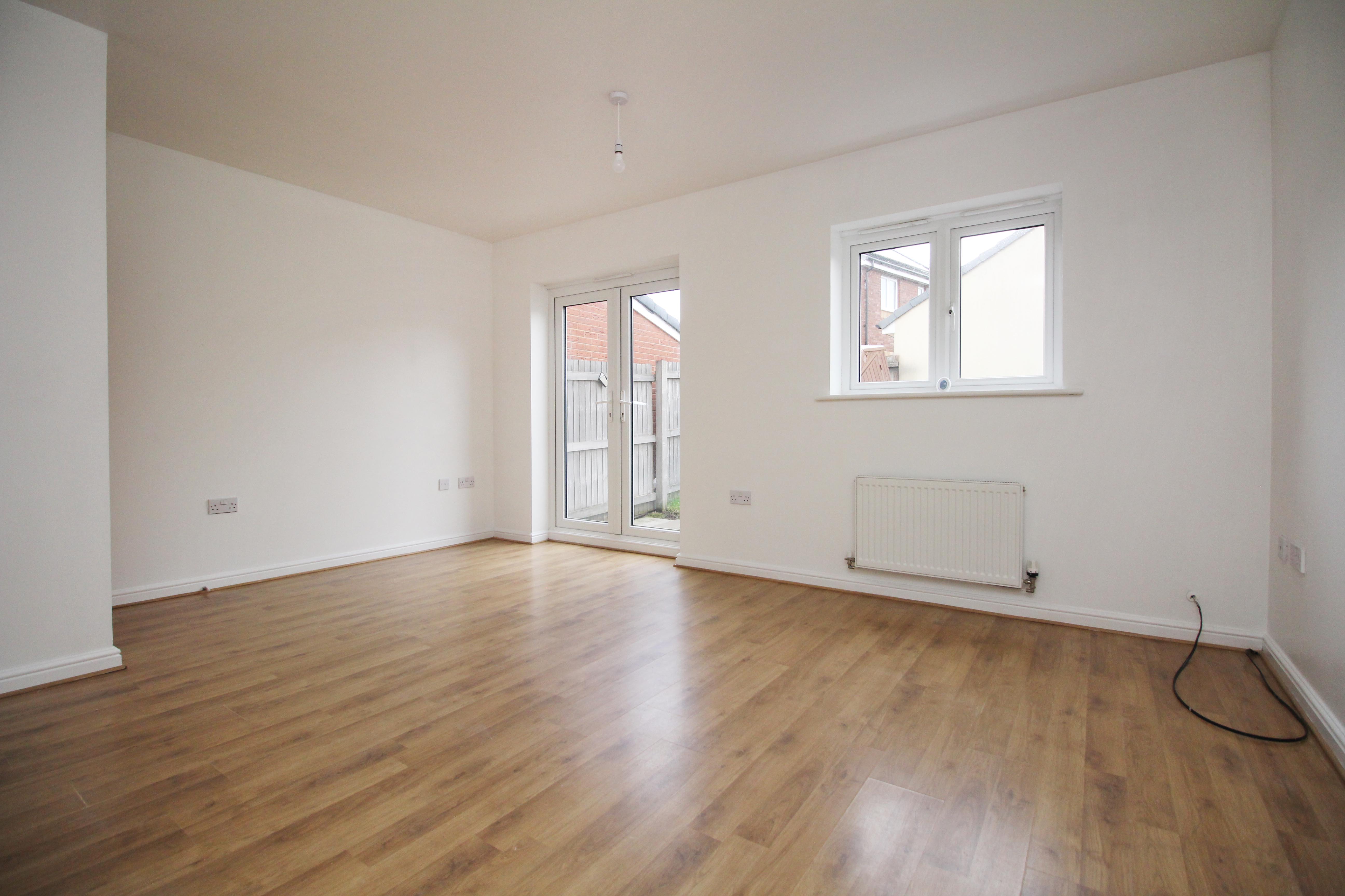 Lonydd Glas, Llanharan, CF72 9FW  Interior