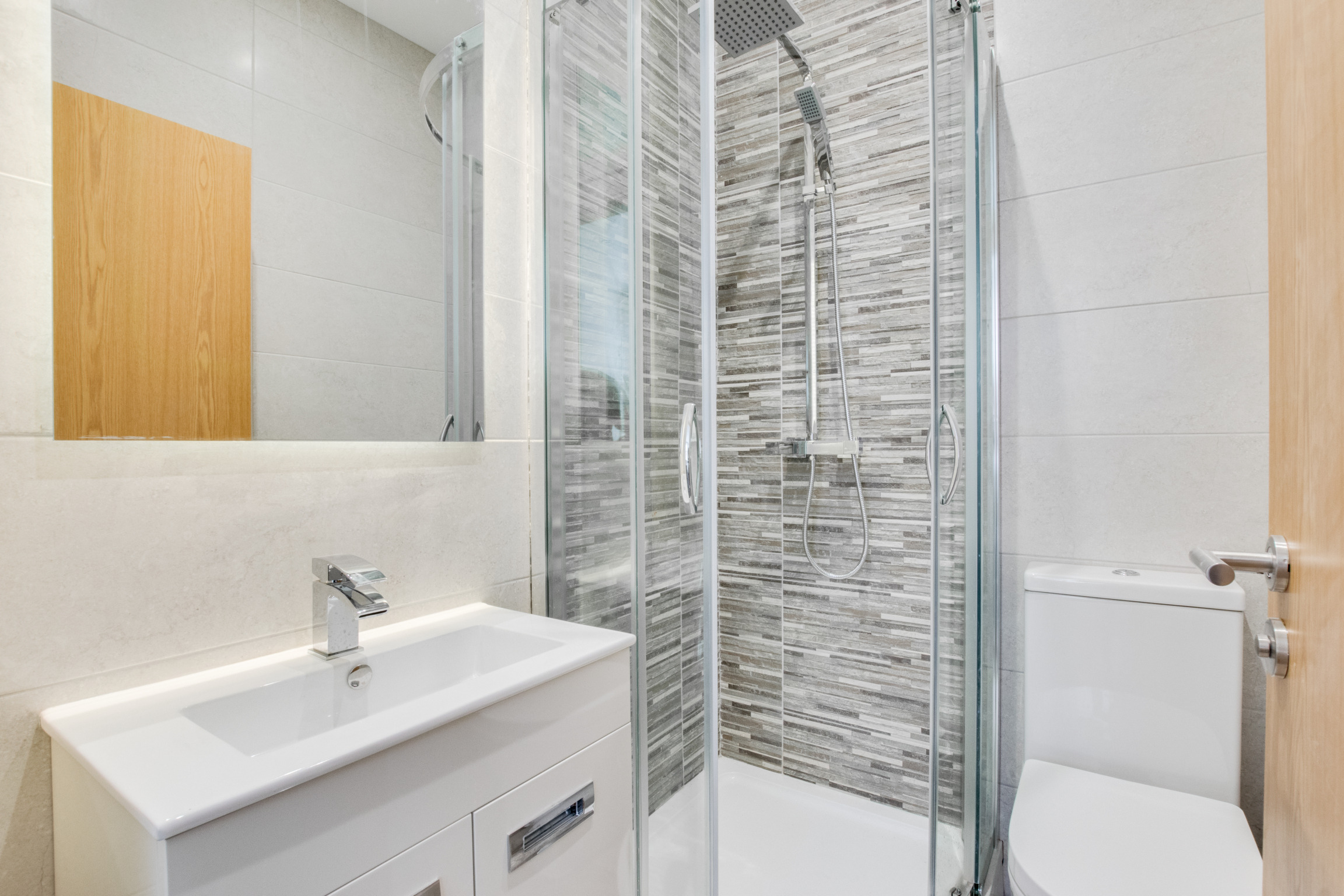 Flat 2, 11 Westgate street  Interior